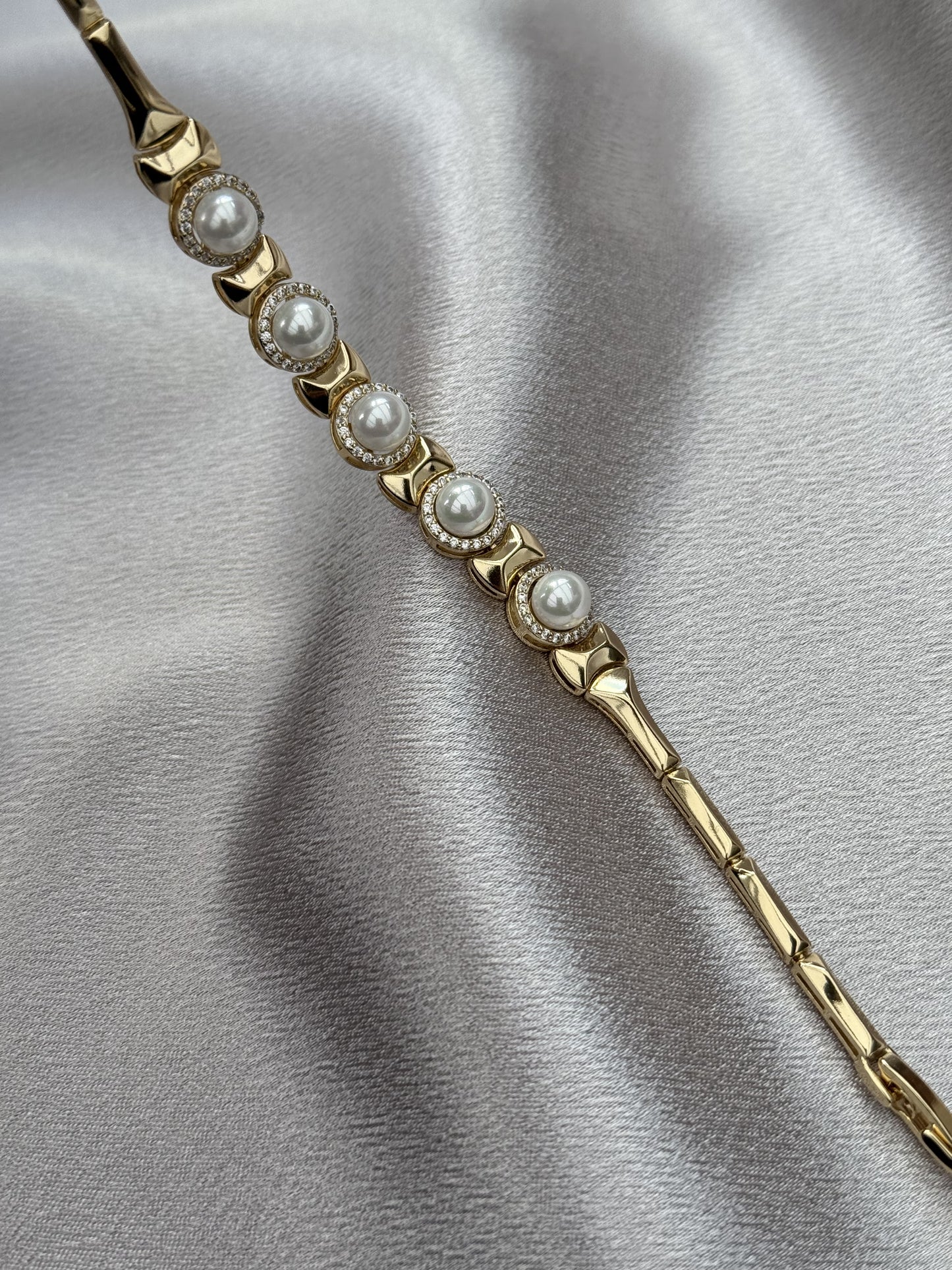 VIP Pearl Bracelet